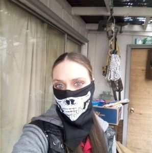 Meet your Posher, Joy